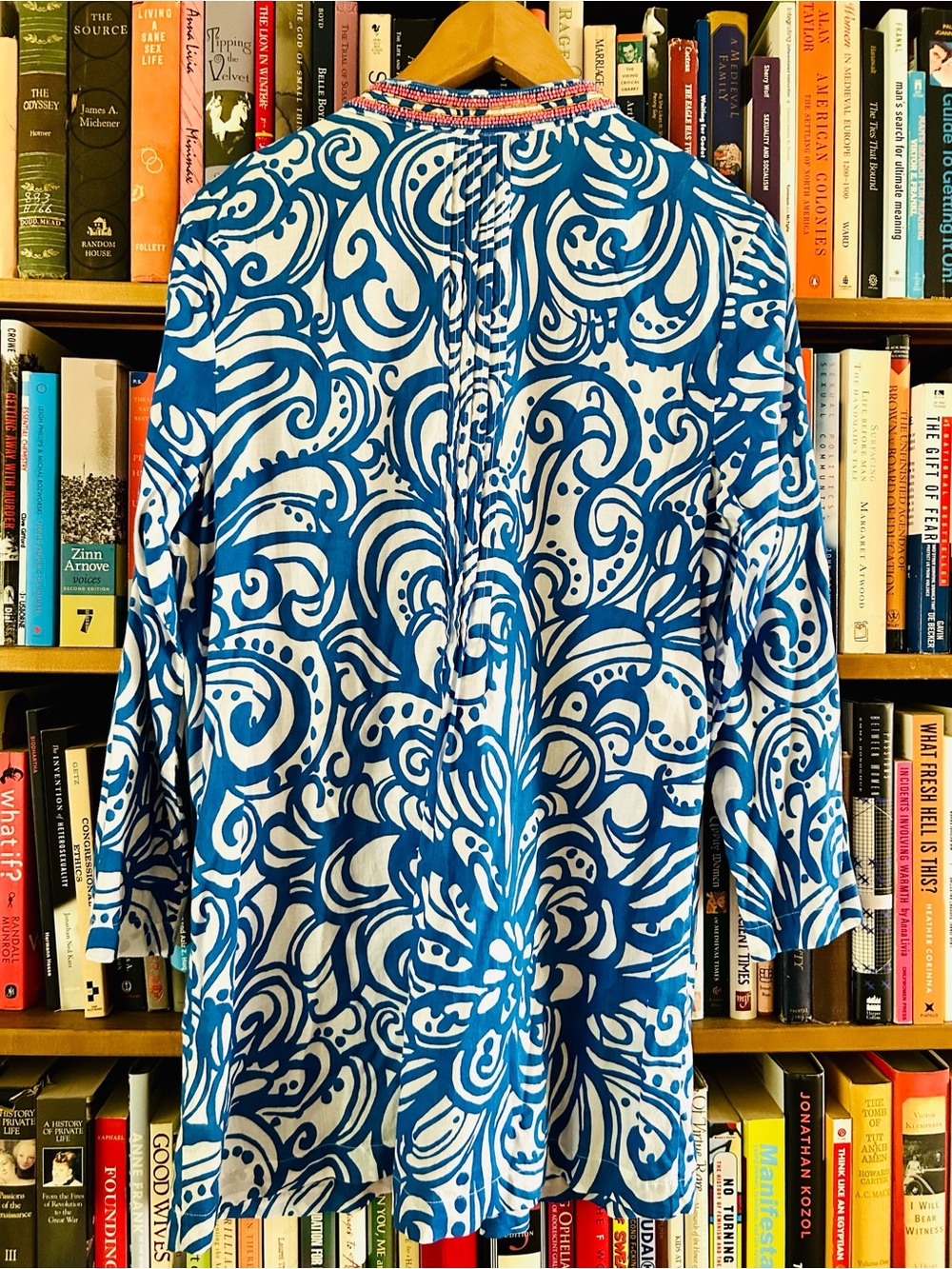 Lily Pulitzer Sarasota Blue White Embellished Coral Beaded Tunic Top, size L - Picture 12 of 12